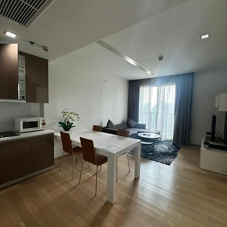 Luxury Home In City Center!
